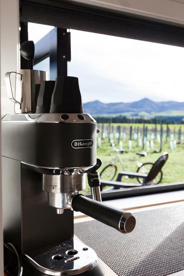 Romantic Vineyard Getaway Waipara Exteriör bild